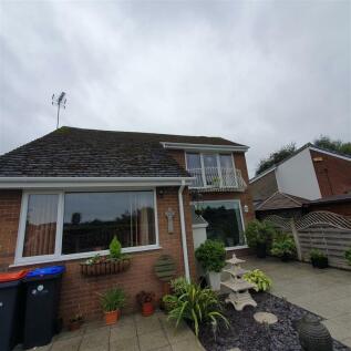 ADDITIONAL OUTSIDE PHOTOS