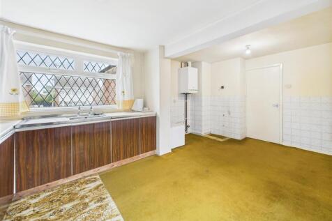 EXTENDED DINING KITCHEN