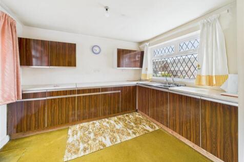 EXTENDED DINING KITCHEN