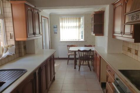 EXTENDED DINING KITCHEN