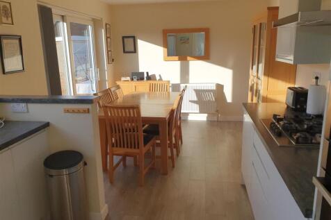 ADDITIONAL DINING KITCHEN PHOTOS
