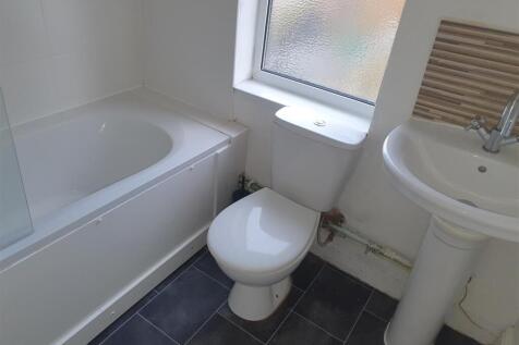 BATHROOM/W.C