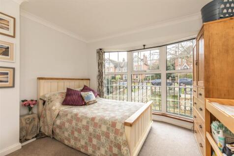 2 Sackville Close22.jpg