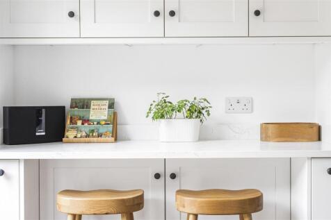 Breakfast Bar