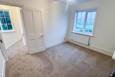 2 New Cottages-17.jpg