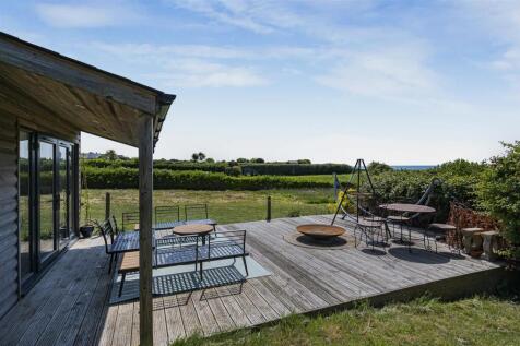 Summer House &amp; Views