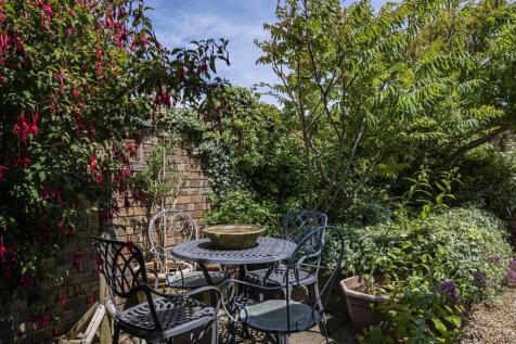 Side garden