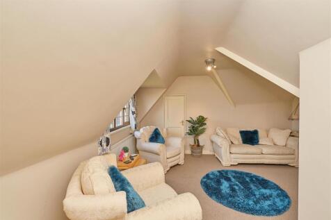 Second floor Lounge