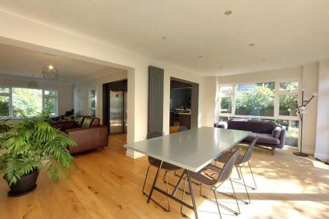 Sun/Dining Room
