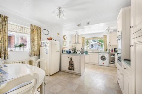 Kitchen/Diningn Room