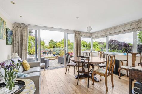 Dining/Garden Room