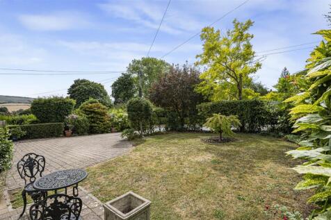 Front Garden &amp; Drive