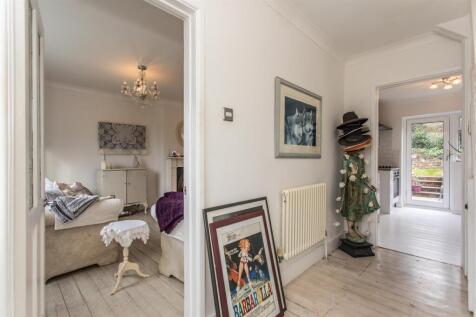 39 Goldstone Lane17.jpg