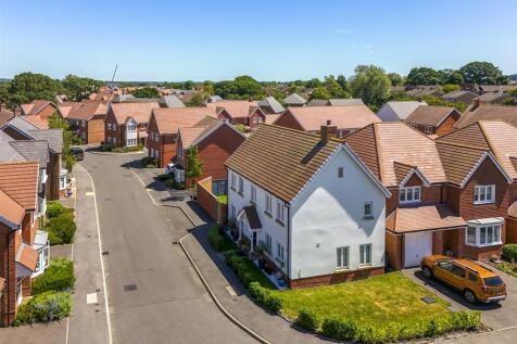 14 Kings Road, Ringmer, BN8 5FS (8).jpg