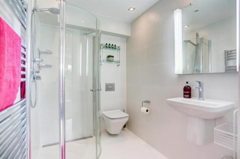 Annex Shower Room.