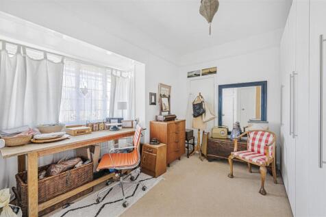 Bedroom/Dressing Room