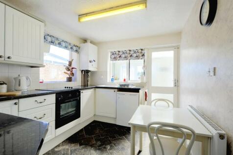 Kitchen_1.jpeg