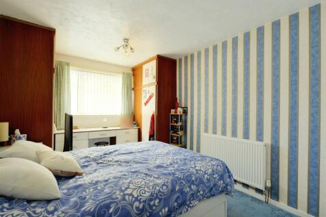 Bedroom 1.jpeg