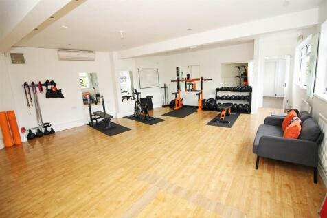 room.1.JPG