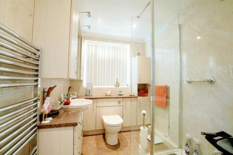 bathroom.jpeg