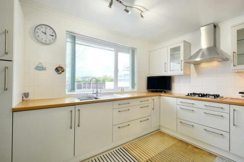 Kitchen_1.jpeg