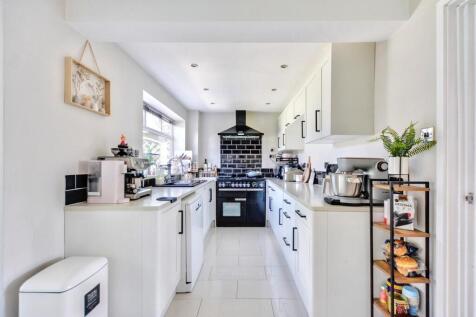Kitchen_1.jpeg