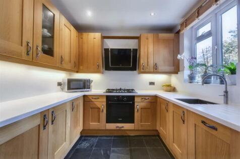 Kitchen_1.jpeg