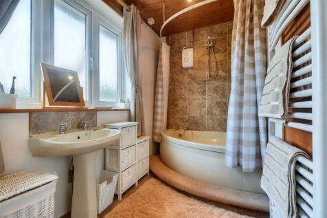 Bathroom.jpeg