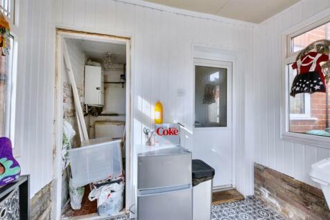 Utility Room_2.jpeg