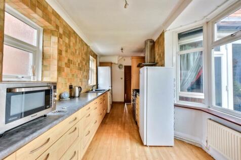 Kitchen_3.jpeg