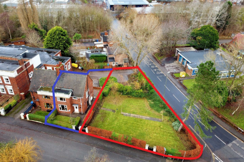 plot in red house in blue.png