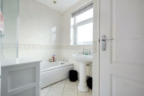 Shower Room.jpeg