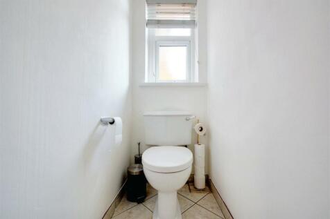 Upstairs WC.jpeg