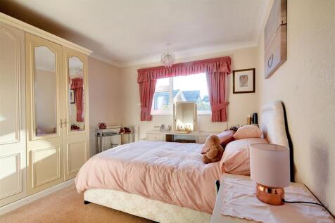 Bedroom One_1.jpeg
