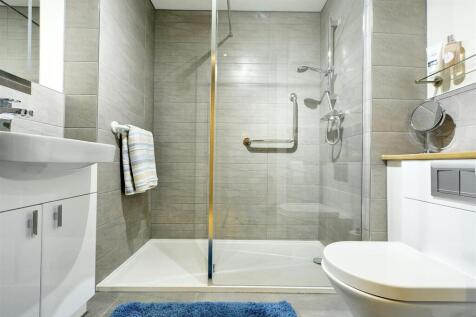Shower Room.jpeg