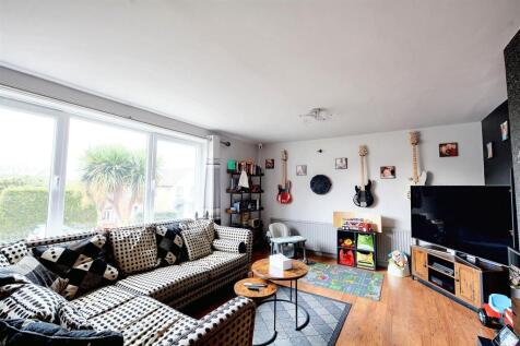 DSC_8865lounge.jpg