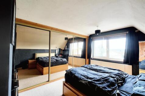 DSC_8901bed 1.jpg