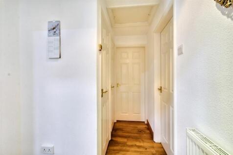 Hallway 2.jpeg