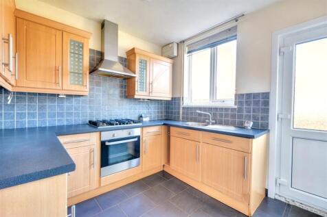 Kitchen_1.jpeg