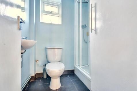 Shower Room.jpeg