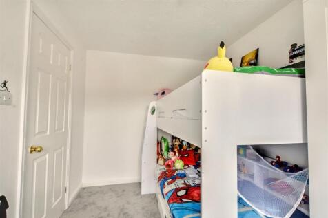 Bedroom 2_4.jpeg