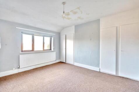 Bedroom 1_1.jpeg