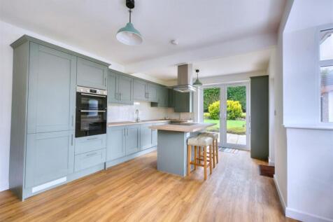 Kitchen_3.jpeg