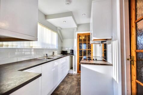 Kitchen_1.jpeg