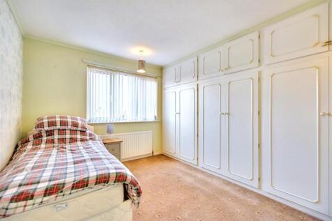 Bedroom 1_1.jpeg
