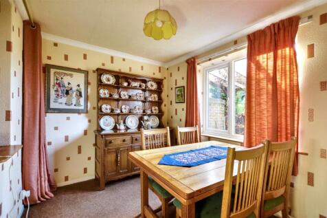 Dining Room_1.jpeg