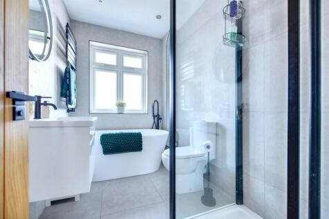 Bathroom.jpeg