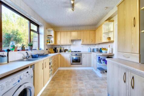 Kitchen_3.jpeg