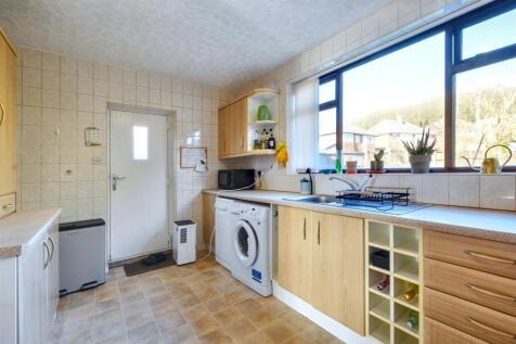 Kitchen_2.jpeg