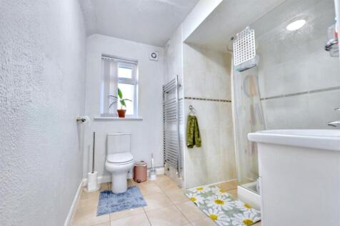 Shower Room_1.jpeg